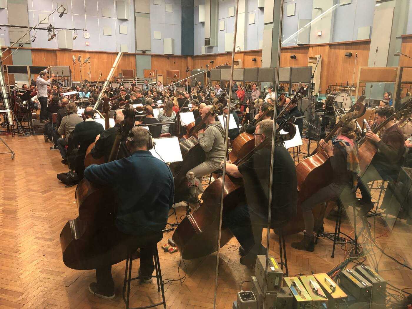 JA Bayona Shares Behind the Scenes Preview of Michael Giacchino’s Fallen Kingdom Score!